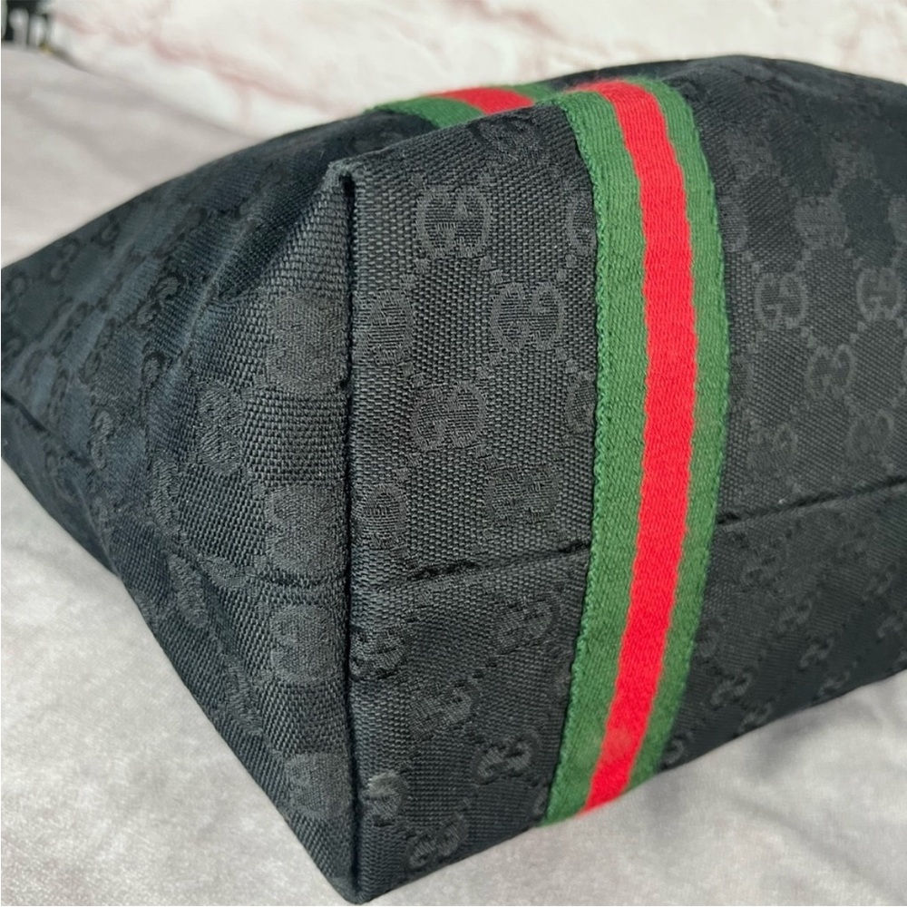 Gucci bag and matching clutch available - Picture 7 of 10